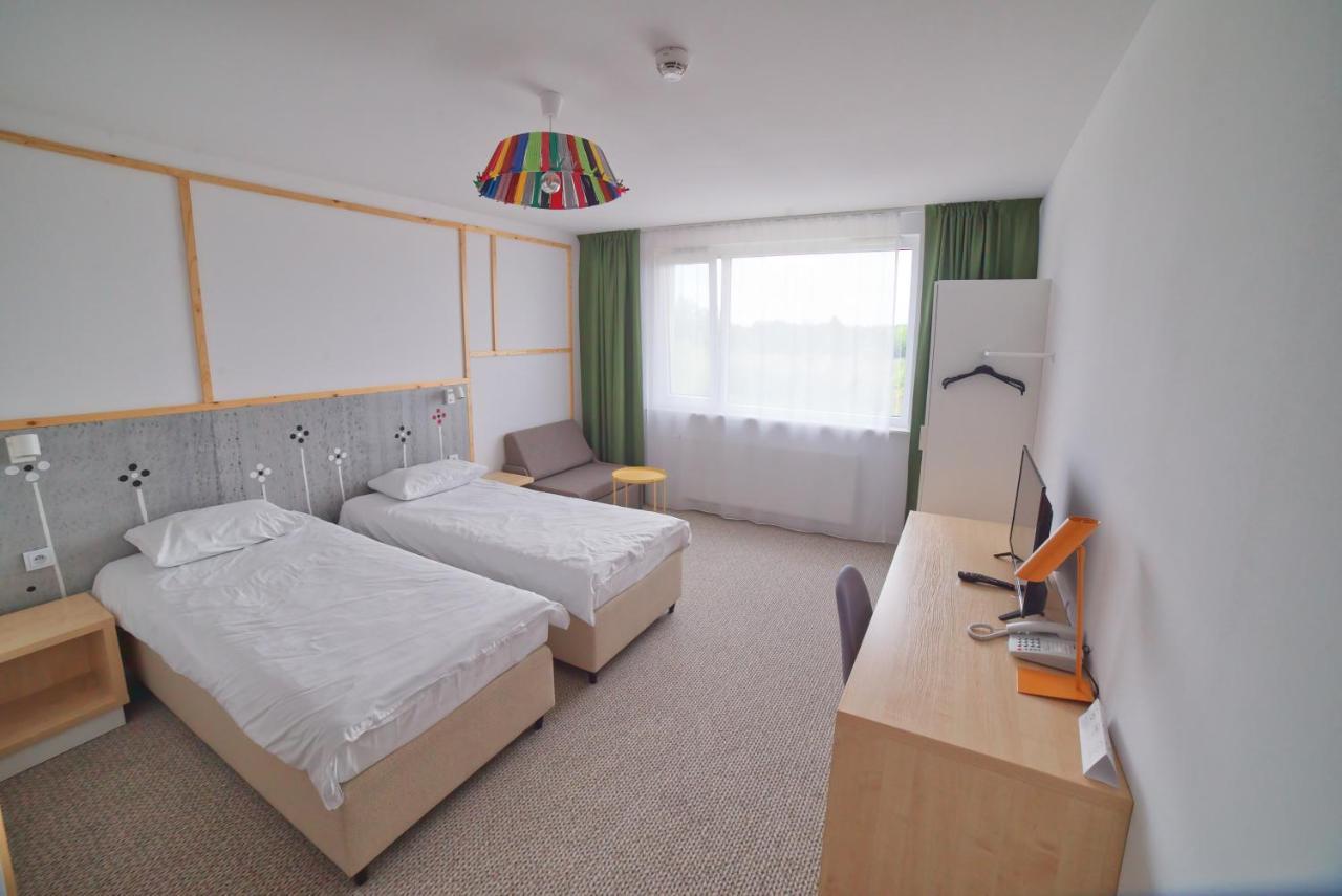 Arche Hotel Poloneza Варшава Экстерьер фото