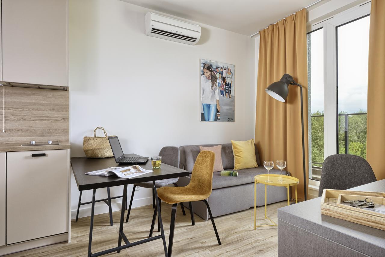 Arche Hotel Poloneza Варшава Экстерьер фото